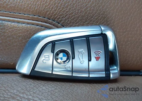 2018 BMW 530E xDrive Iperformance z USA, uszkodzony, nr VIN WBAJB1C52JB083963